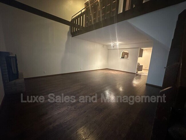 Foto del edificio - 9643 Hefner Village Blvd