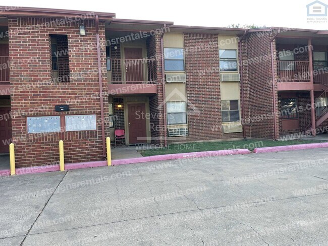 Foto del edificio - 1912 SW D Ave