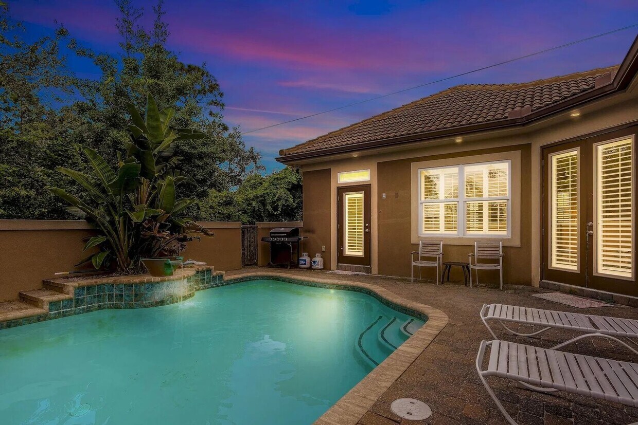 Primary Photo - Luxury Long-Term Rental in Destiny East- F...