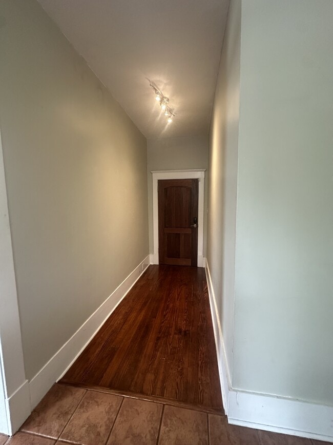 Building Photo - 315 E 38th St