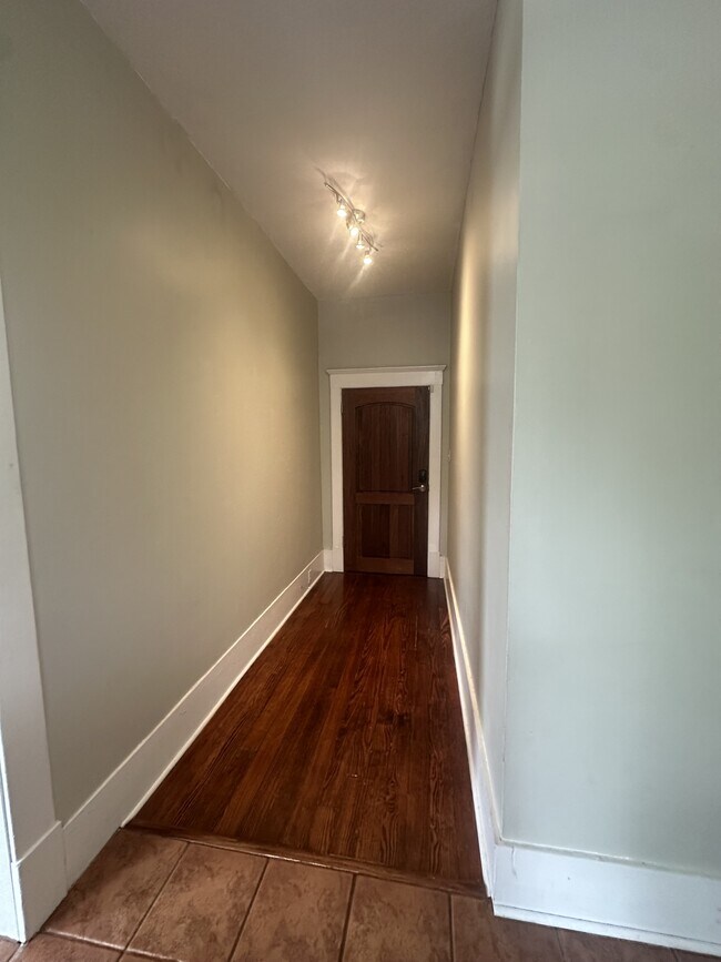 Foto del edificio - 315 E 38th St