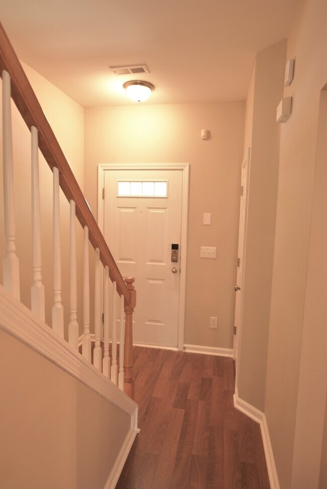 Foto del edificio - A Cozy 2bedroom Town home in Fort Mill