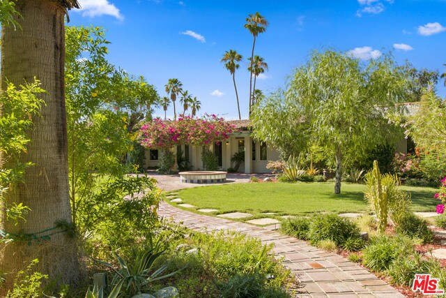 Foto del edificio - 1188 E Tamarisk Rd