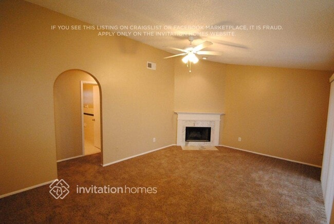 Building Photo - 15643 Charter Oaks Trail