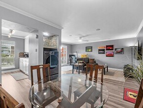 Building Photo - 505 Westcott St