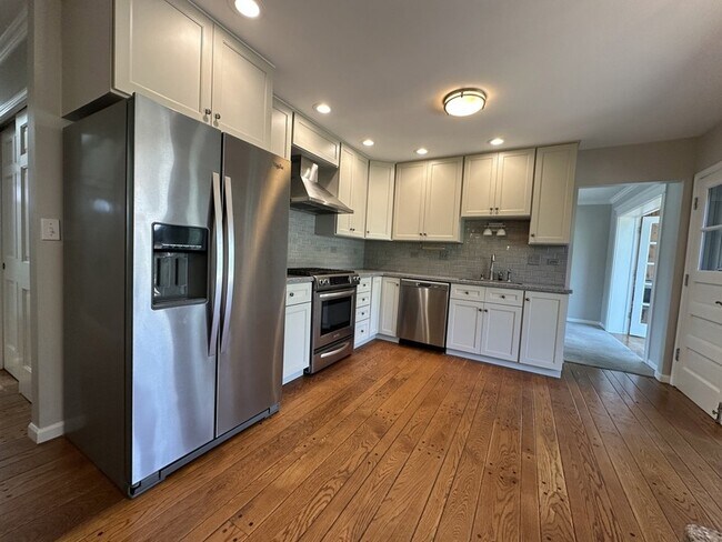 Foto del edificio - 1920 E Peachtree Dr