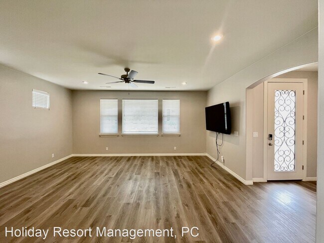 Foto del edificio - 4 br, 2.5 bath House - 735 W Red Marble Dr