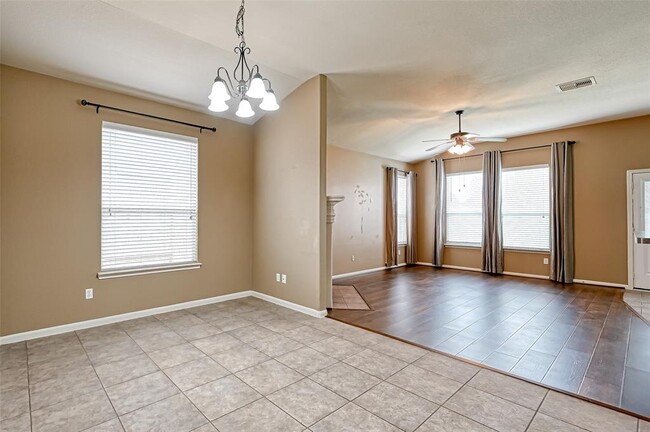 Building Photo - 25214 Calico Woods Ln
