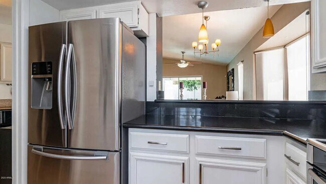 Foto del edificio - 318 W Sandra Ter