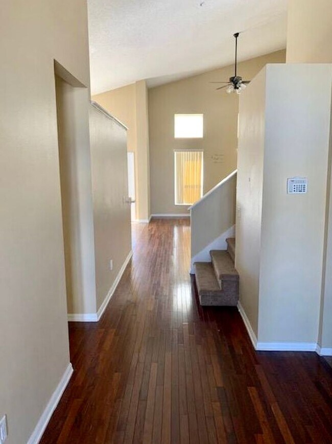 Building Photo - Stunning 4bedroom POOL home NOW Available