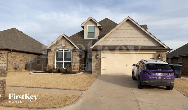 Building Photo - 2525 NW 194th St