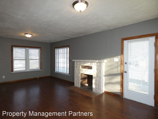 Building Photo - 2 br, 1 bath House - 1049 W 29th St N