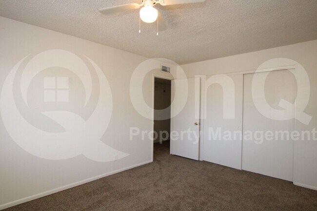Foto del edificio - 4227 N 68th Dr