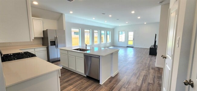 Building Photo - 22566 Pagoda Dogwood Br Dr