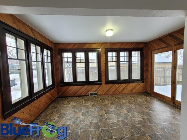Foto del edificio - 915 N Drew St