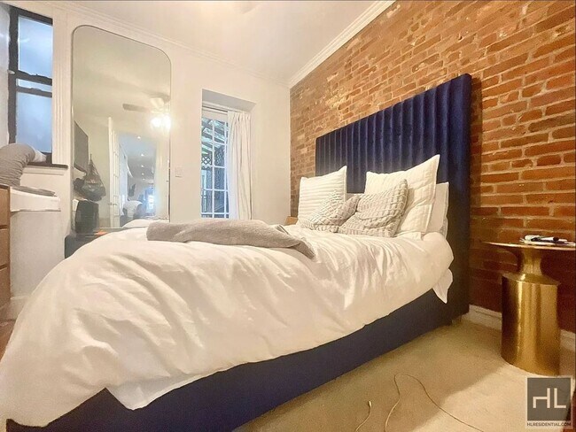 Foto del edificio - E 6TH ST.