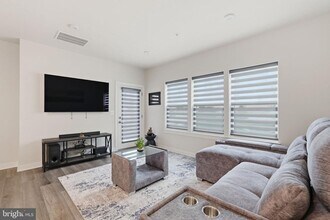 Building Photo - 21460 Mount Sterling Ter