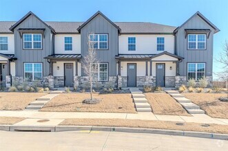 Building Photo - 1772 Palladio Loop