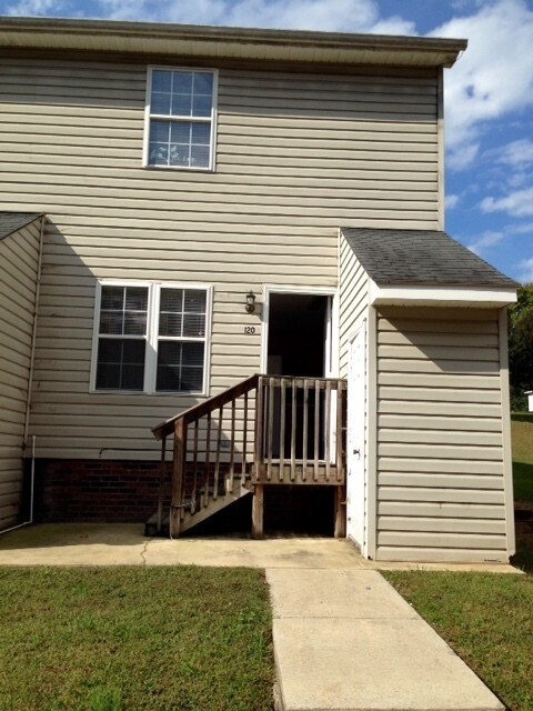 Primary Photo - 2br Townhome Aaron Pl, Concord NC $800