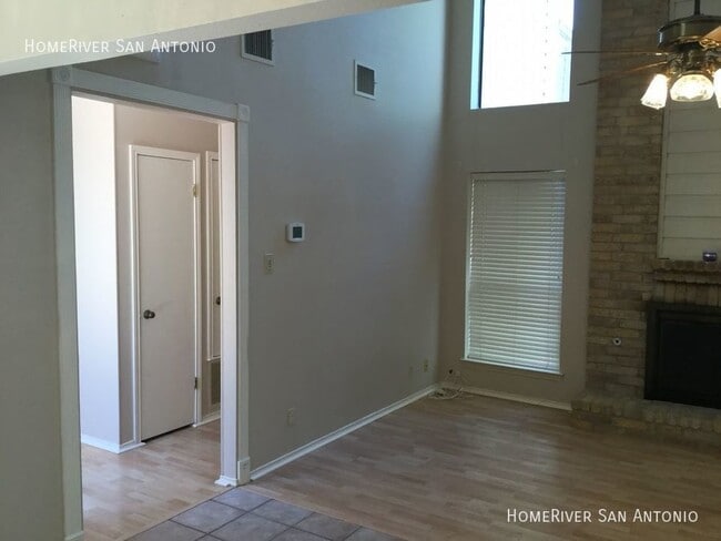 Building Photo - 9410 Whisper Point