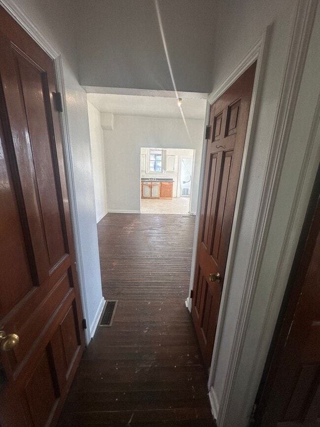 Foto del edificio - 650 W King St