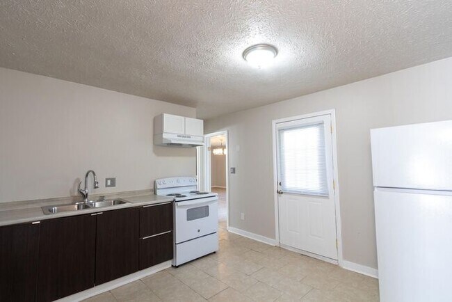 Building Photo - 9422 MEADOWLARK DRIVE