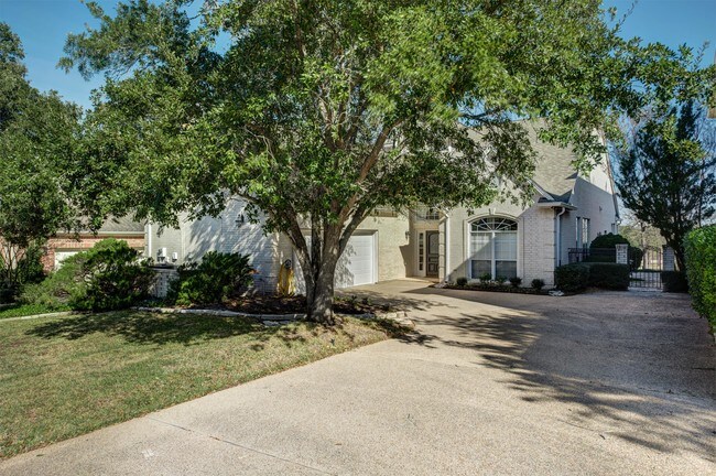 Photo - 4772 Stonebriar Cir House