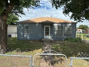 Building Photo - 1003 N Alabama St