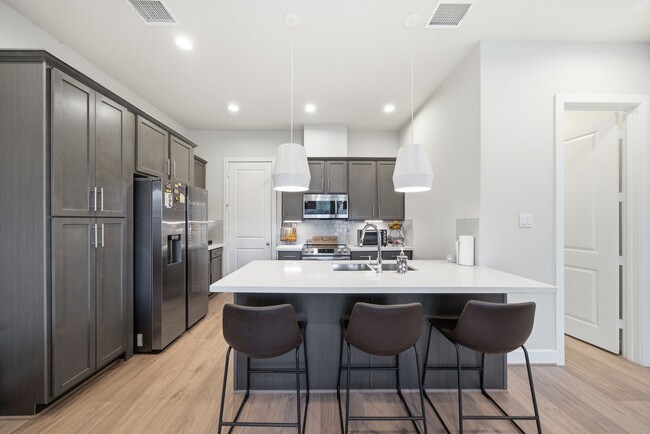 Foto del edificio - 2312 Silva Park Ln