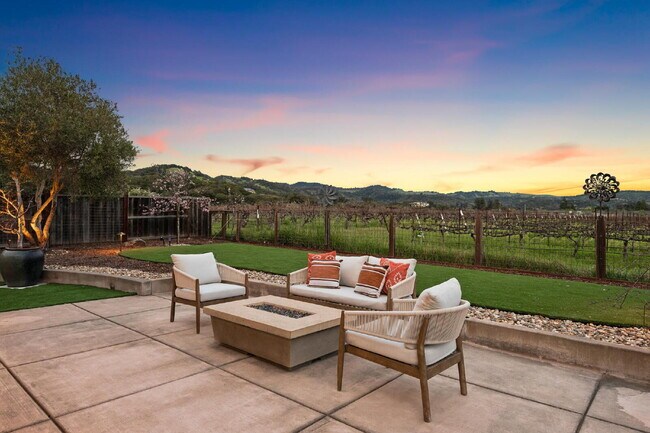 Foto del edificio - Eastside Sonoma | Vineyard & Hill Views