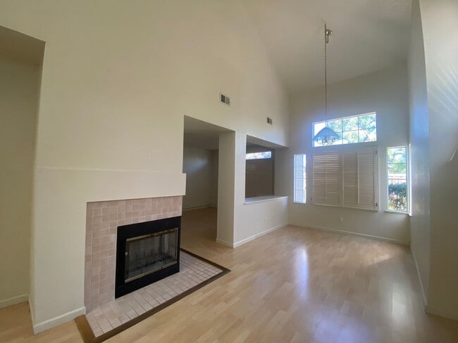 Photo - 293 SCOTTS VALLEY House