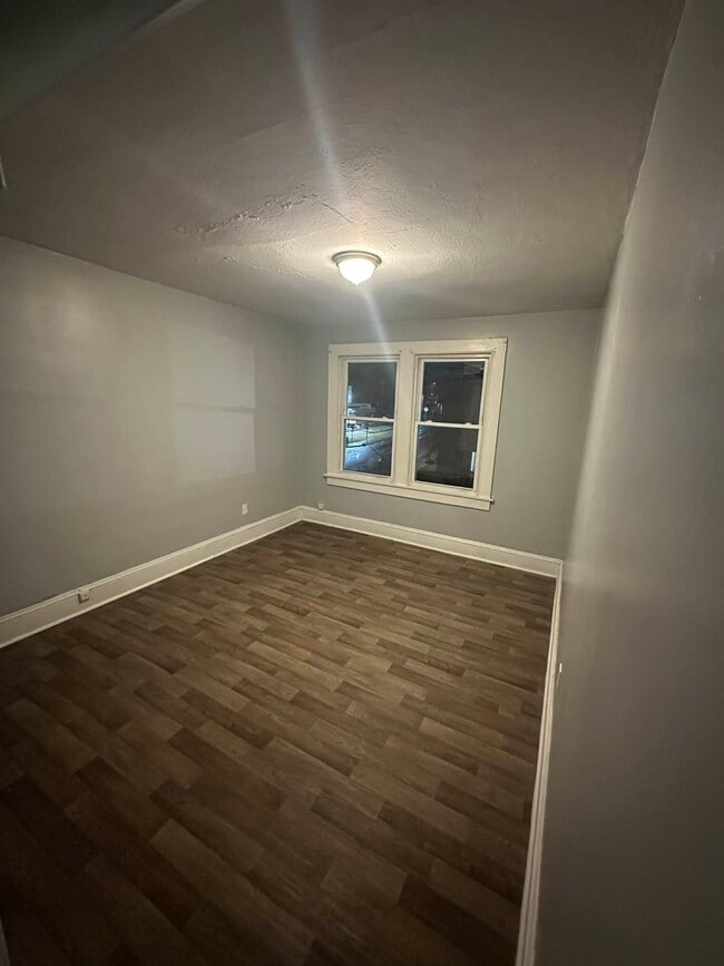 Foto del edificio - 478 S Main St