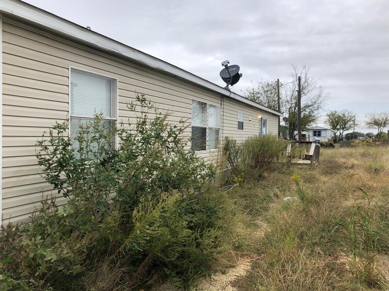Building Photo - 3024 County Rd 210