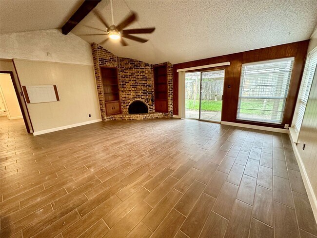 Foto del edificio - 16218 Cavendish Dr