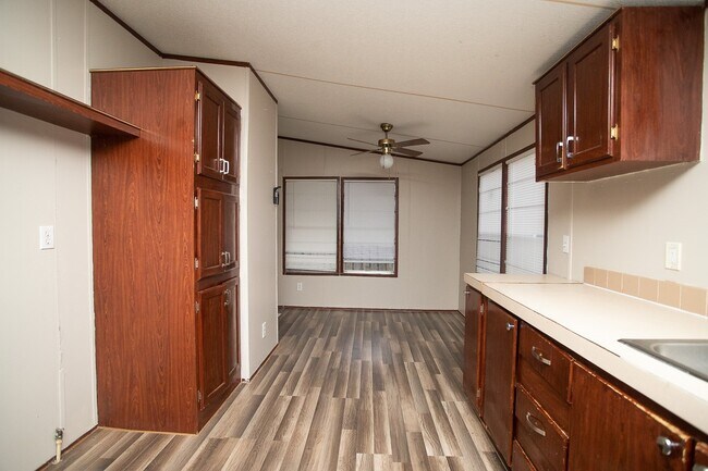 Foto del edificio - 11703 Greenmesa Dr