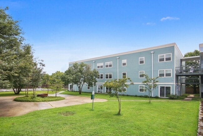 Foto del edificio - Beutifully Renovated 2 Bedroom in Gentilly Area