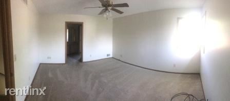 Building Photo - 3 br, 2.5 bath Duplex - 6106 Summerset Dr ...