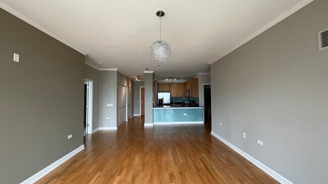 Sala de estar / Comedor - 100 E 14th St