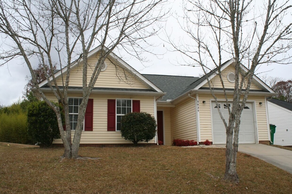 Foto principal - 3025 Westwinds Court, Charlotte, NC 28214