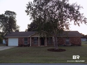 Building Photo - 23266 Wilson Dr