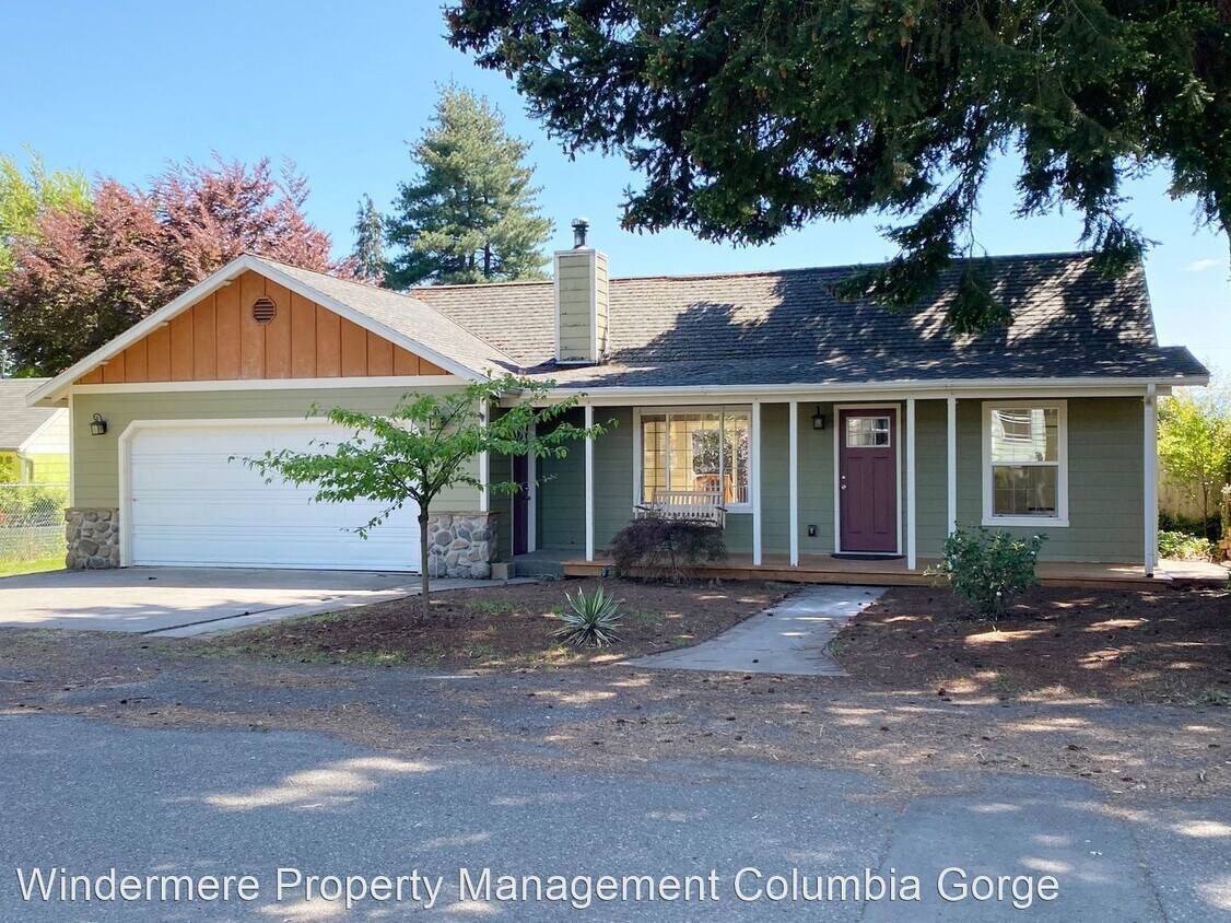 Primary Photo - 4 br, 2 bath House - 245 NE Green St