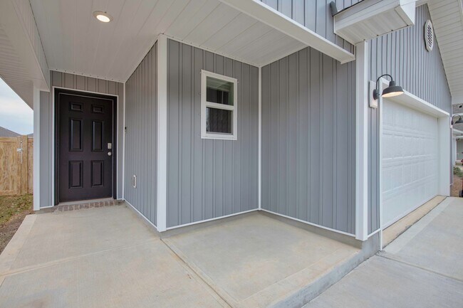 Foto del edificio - Beautiful 3BR Home with Privacy-Fenced Backyard in The Woodlands
