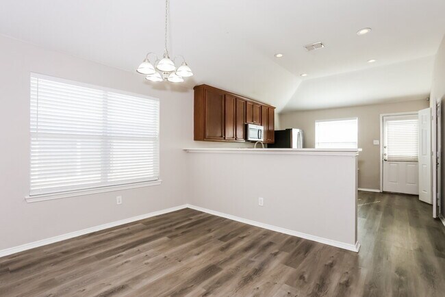 Foto del edificio - 1205 Artesia Dr