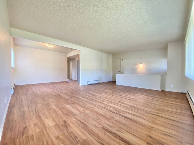 Foto del edificio - 8347 Triplex