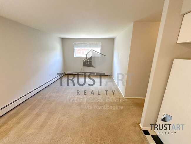 Building Photo - 4300 Pearson Ave