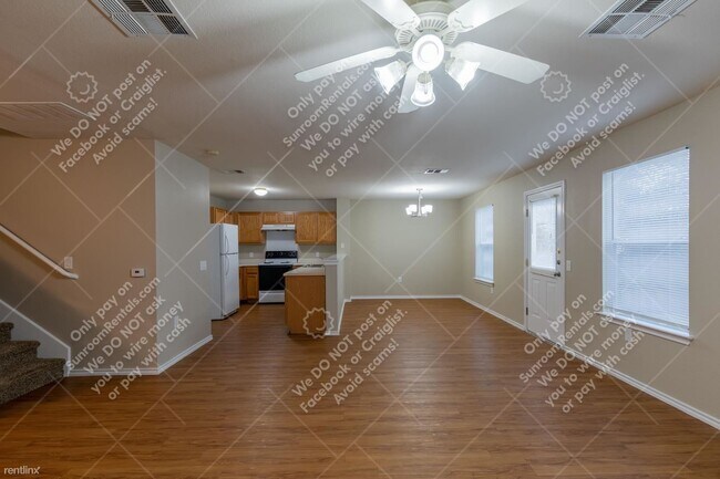 Building Photo - 3 br, 2.5 bath House - 1504 Strickland Dr