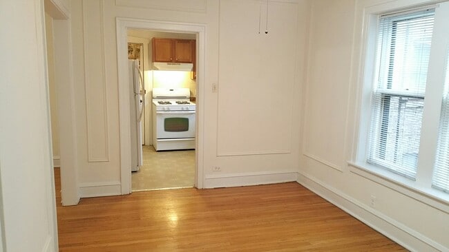 Foto del edificio - 708 Seward St