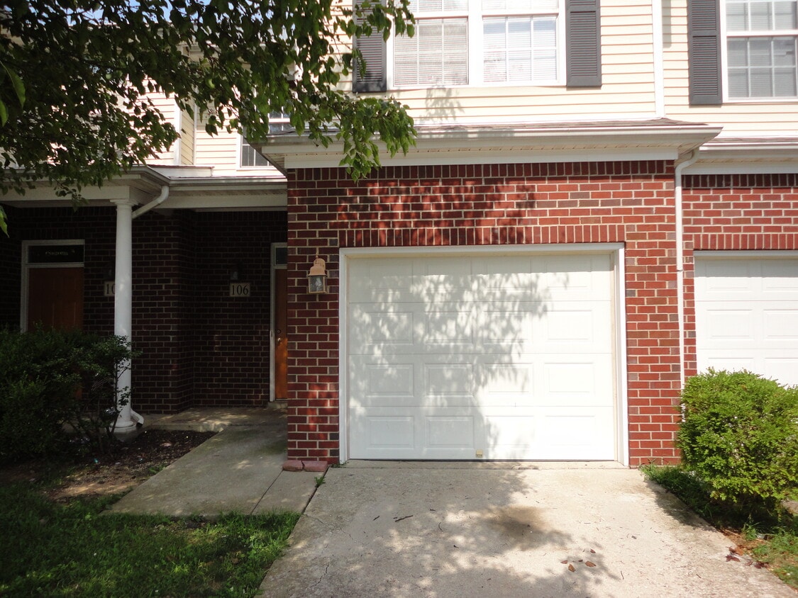 106 Pepperwood Ct, Winchester, KY 40391 Townhome Rentals in