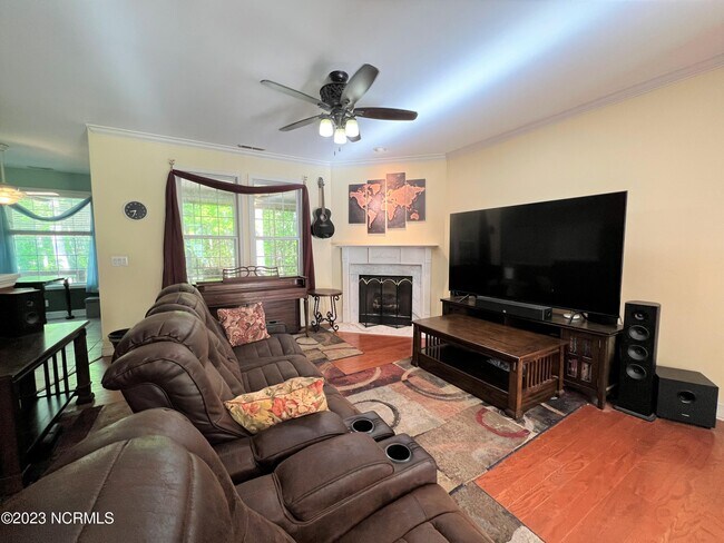 Building Photo - 10169 Whispering Cove Ct SE