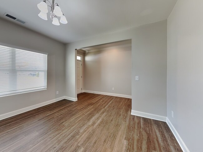 Building Photo - 3800 Sapphire Ridge Ct